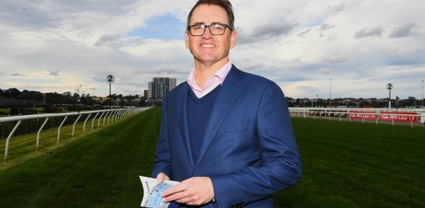 RV chief executive resigns
